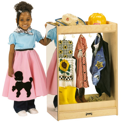 Small Dress-Up Island- Model