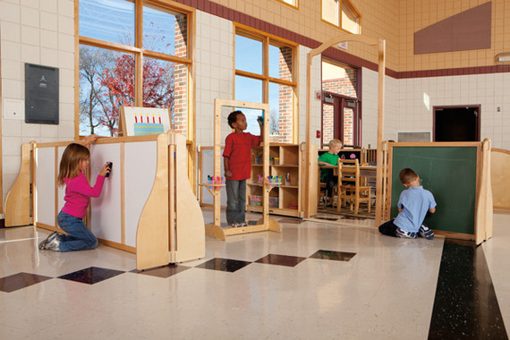 See-Thru Easel in Classroom