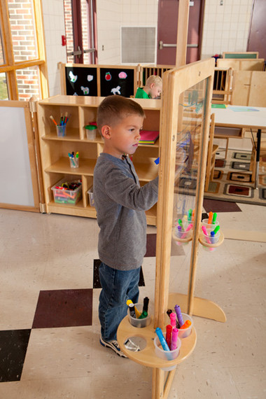See-Thru Easel- Model
